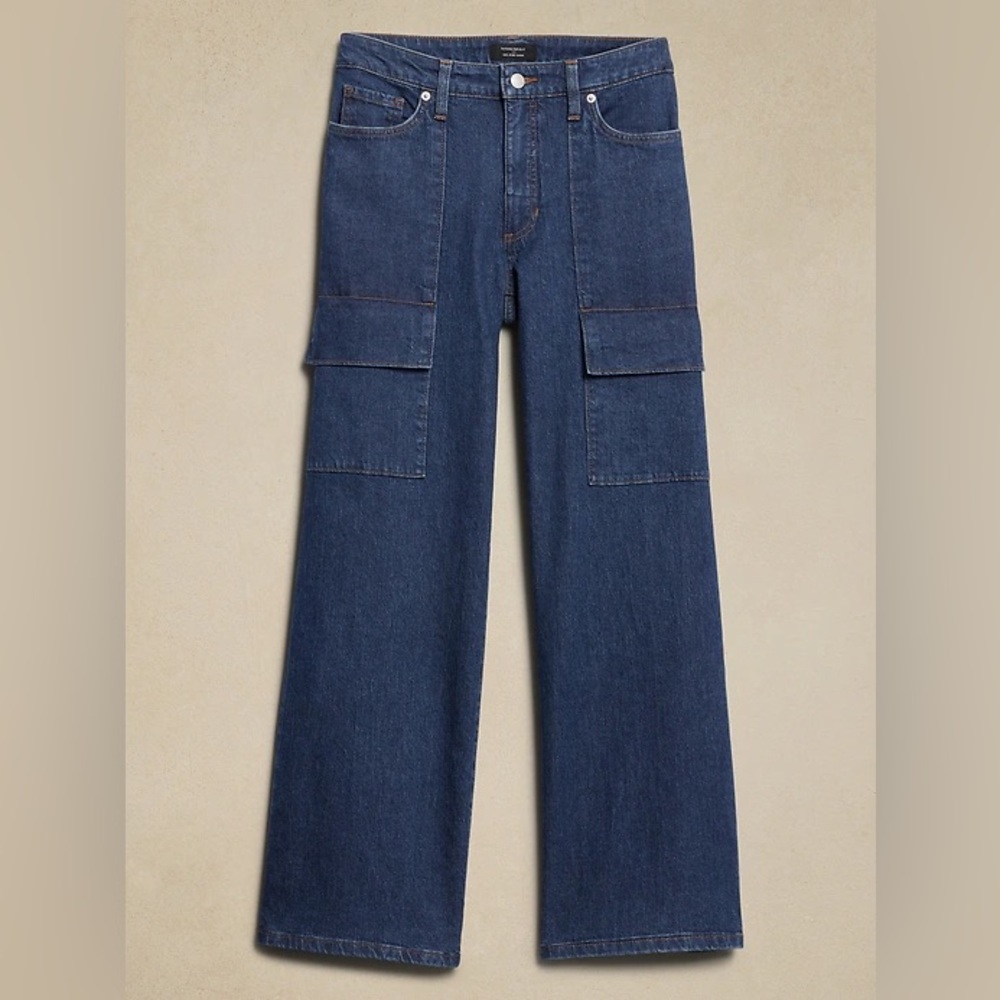 BANANA REPUBLIC MID-RISE STRAIGHT CARGO JEAN